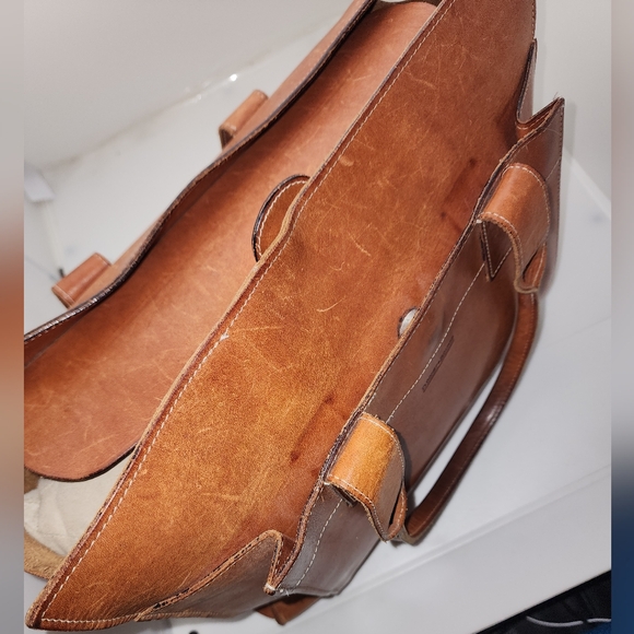 Dooney And Bourke Vintage Alto Executive Cognac Tote And Wallet - Picture 7 of 17